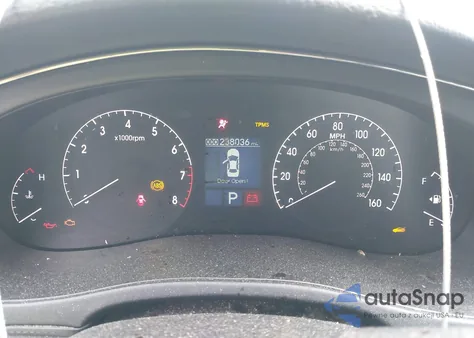 2009 Hyundai Genesis 3.8 from USA, damaged, VIN KMHGC46E89U033359